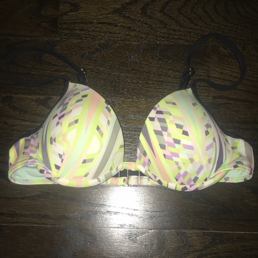 Bikini top